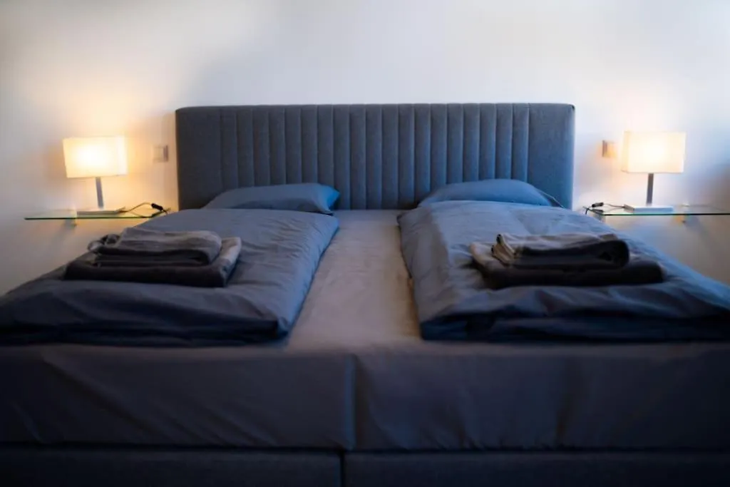 Comfortable 2Br Apt With Parking, Wi-Fi Near City Center, Wein, Austria Βιέννη Διαμέρισμα